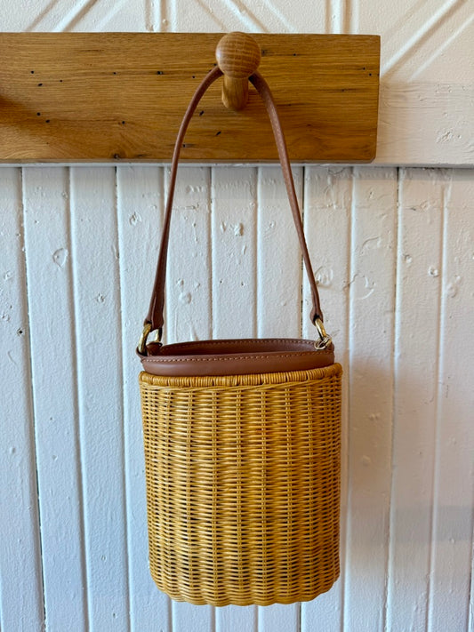 Lara Bucket Bag