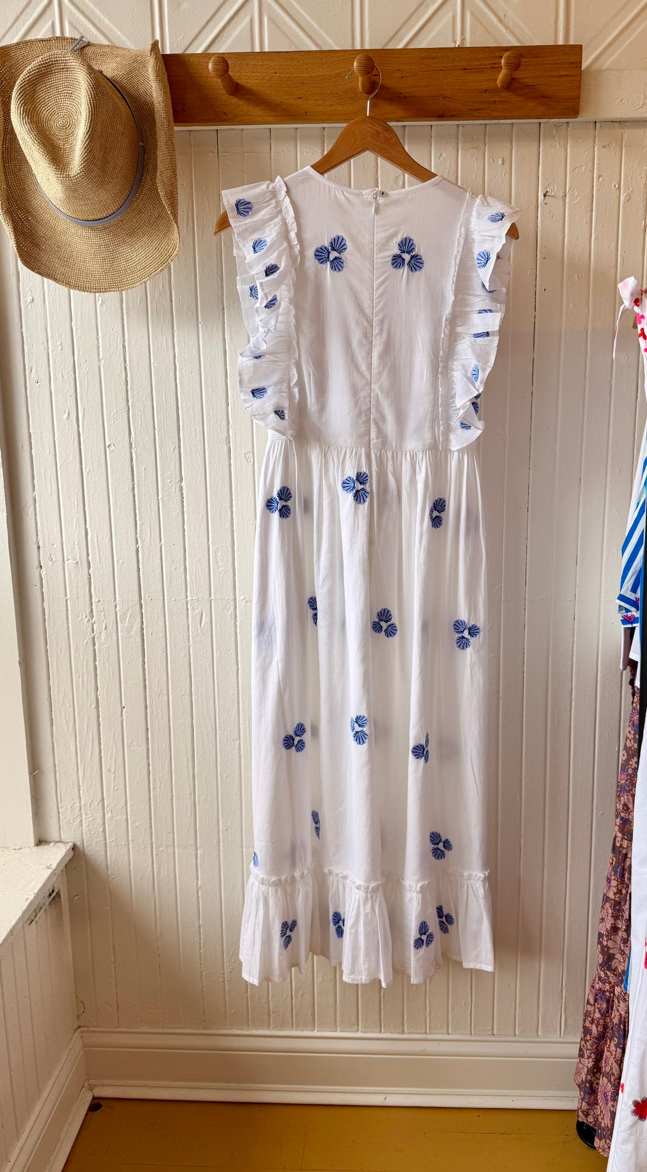 Nimo Perilla Dress - White/ Shells embroidery