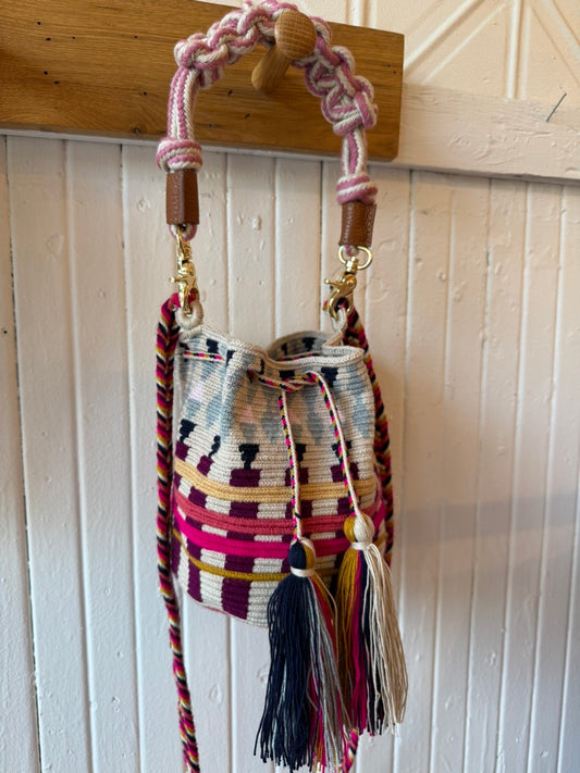 Crossbody Bag M with short macrame handle - Navy and Pink